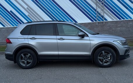 Volkswagen Tiguan II, 2021 год, 2 500 000 рублей, 13 фотография