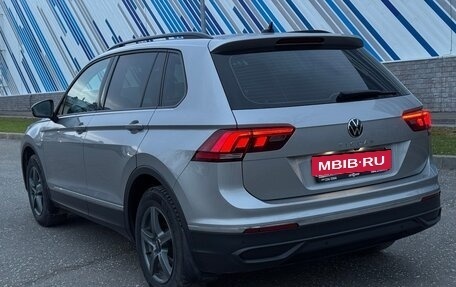 Volkswagen Tiguan II, 2021 год, 2 500 000 рублей, 8 фотография