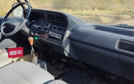 Toyota HiAce H100, 1993 год, 150 000 рублей, 13 фотография