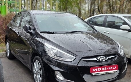 Hyundai Solaris II рестайлинг, 2014 год, 990 000 рублей, 16 фотография