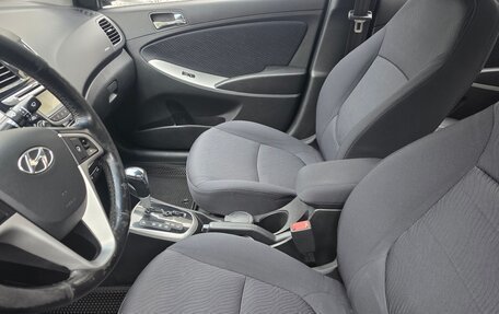Hyundai Solaris II рестайлинг, 2014 год, 990 000 рублей, 29 фотография