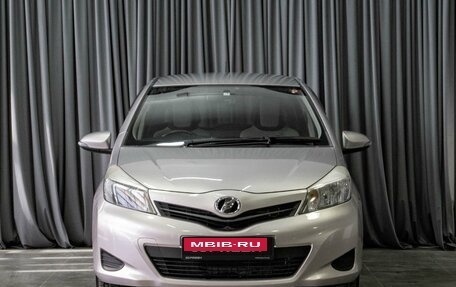 Toyota Vitz, 2011 год, 799 000 рублей, 3 фотография