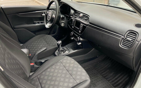 KIA Rio IV, 2017 год, 1 220 000 рублей, 12 фотография