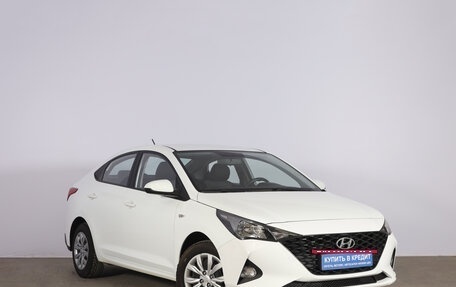 Hyundai Solaris II рестайлинг, 2021 год, 1 699 000 рублей, 2 фотография