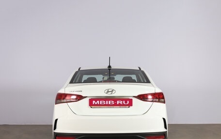 Hyundai Solaris II рестайлинг, 2021 год, 1 699 000 рублей, 6 фотография