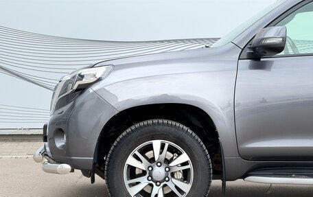 Toyota Land Cruiser Prado 150 рестайлинг 2, 2015 год, 3 390 000 рублей, 3 фотография