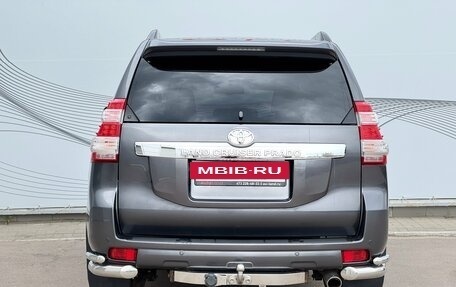 Toyota Land Cruiser Prado 150 рестайлинг 2, 2015 год, 3 390 000 рублей, 7 фотография