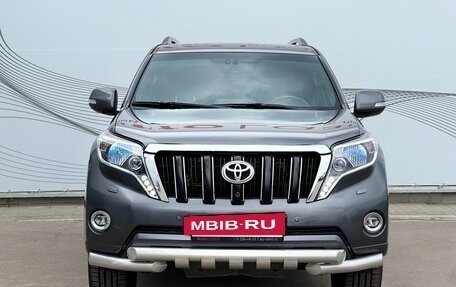 Toyota Land Cruiser Prado 150 рестайлинг 2, 2015 год, 3 390 000 рублей, 2 фотография