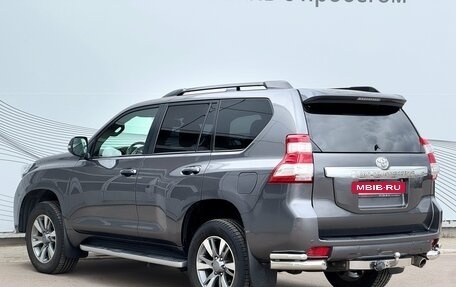 Toyota Land Cruiser Prado 150 рестайлинг 2, 2015 год, 3 390 000 рублей, 6 фотография