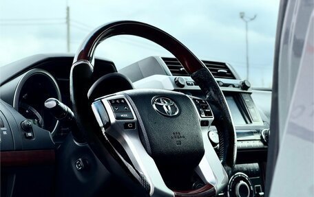 Toyota Land Cruiser Prado 150 рестайлинг 2, 2015 год, 3 390 000 рублей, 10 фотография
