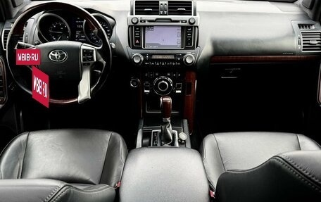 Toyota Land Cruiser Prado 150 рестайлинг 2, 2015 год, 3 390 000 рублей, 11 фотография