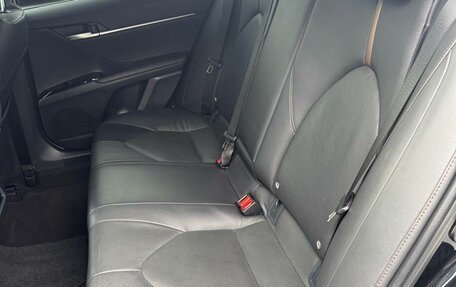 Toyota Camry, 2018 год, 2 280 000 рублей, 18 фотография