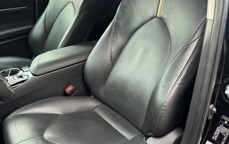 Toyota Camry, 2018 год, 2 280 000 рублей, 16 фотография