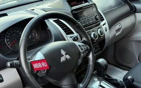 Mitsubishi Pajero Sport II рестайлинг, 2014 год, 1 694 000 рублей, 12 фотография