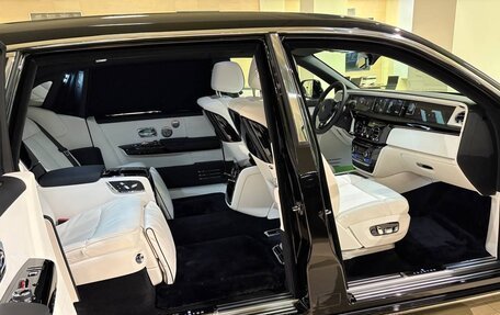 Rolls-Royce Phantom VIII, 2026 год, 93 900 000 рублей, 14 фотография