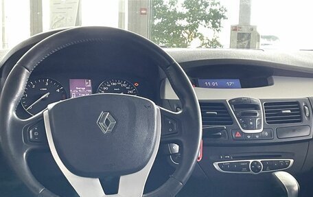 Renault Laguna III рестайлинг, 2008 год, 760 000 рублей, 12 фотография