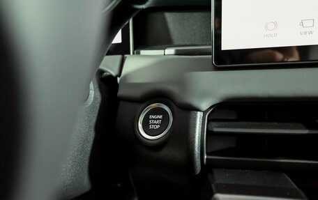 Toyota RAV4, 2025 год, 4 640 000 рублей, 15 фотография