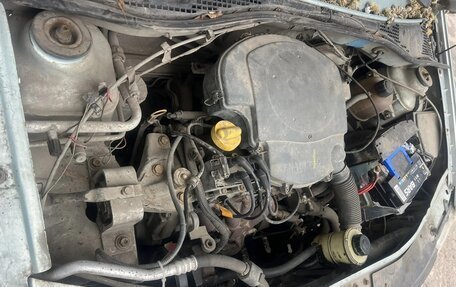 Renault Logan I, 2005 год, 170 000 рублей, 10 фотография