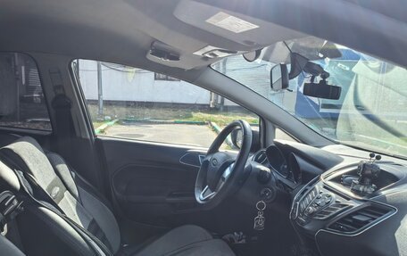 Ford Fiesta, 2015 год, 590 000 рублей, 11 фотография