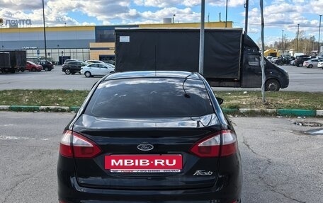 Ford Fiesta, 2015 год, 590 000 рублей, 4 фотография