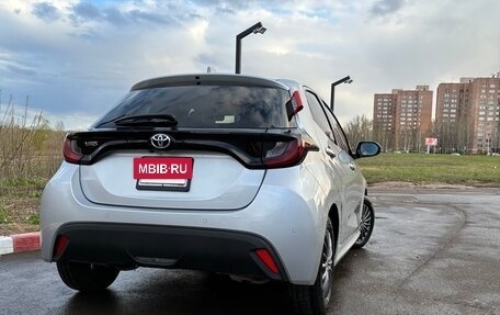 Toyota Yaris, 2020 год, 1 400 000 рублей, 2 фотография