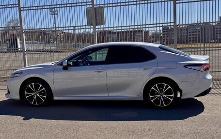 Toyota Camry, 2018 год, 2 580 000 рублей, 6 фотография