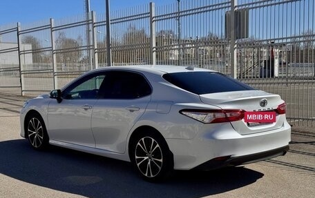 Toyota Camry, 2018 год, 2 580 000 рублей, 7 фотография