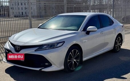 Toyota Camry, 2018 год, 2 580 000 рублей, 5 фотография