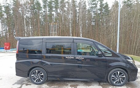 Honda Stepwgn IV, 2016 год, 2 300 000 рублей, 3 фотография