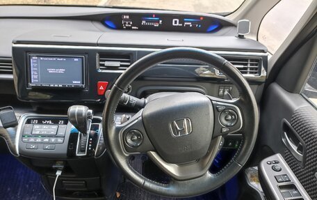 Honda Stepwgn IV, 2016 год, 2 300 000 рублей, 7 фотография