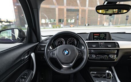BMW 1 серия, 2018 год, 1 800 000 рублей, 13 фотография