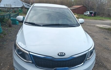 KIA Rio III рестайлинг, 2016 год, 970 000 рублей, 1 фотография