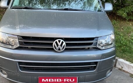 Volkswagen Multivan T5, 2010 год, 1 650 000 рублей, 1 фотография