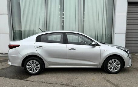 KIA Rio IV, 2021 год, 1 599 000 рублей, 3 фотография