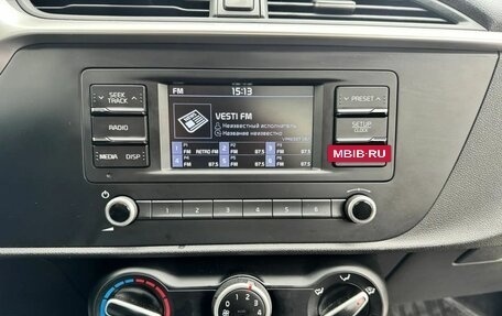KIA Rio IV, 2021 год, 1 599 000 рублей, 8 фотография