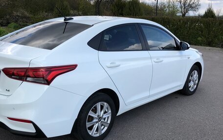 Hyundai Solaris II рестайлинг, 2017 год, 1 350 000 рублей, 7 фотография