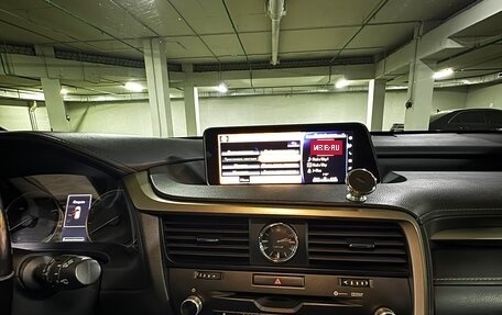 Lexus RX IV рестайлинг, 2017 год, 3 800 000 рублей, 16 фотография