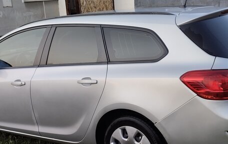 Opel Astra J, 2013 год, 610 000 рублей, 3 фотография