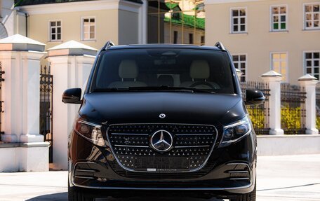 Mercedes-Benz V-Класс, 2026 год, 14 500 000 рублей, 3 фотография