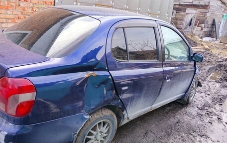 Toyota Platz, 2000 год, 110 000 рублей, 2 фотография