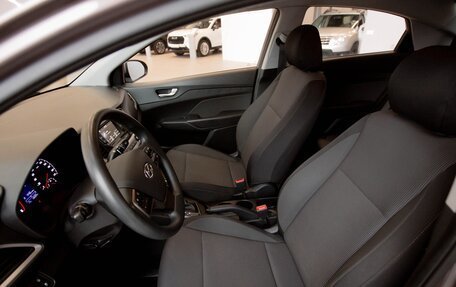 Hyundai Solaris II рестайлинг, 2018 год, 1 420 000 рублей, 17 фотография