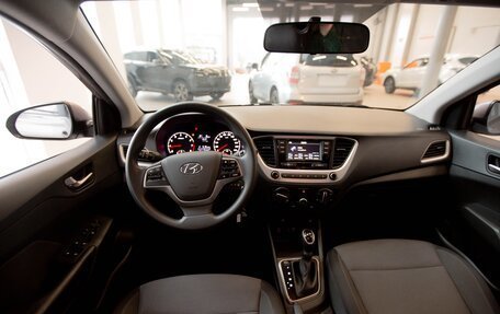 Hyundai Solaris II рестайлинг, 2018 год, 1 420 000 рублей, 15 фотография