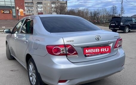 Toyota Corolla, 2011 год, 980 000 рублей, 3 фотография