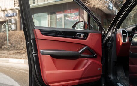 Porsche Cayenne III, 2018 год, 6 499 000 рублей, 12 фотография