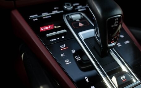 Porsche Cayenne III, 2018 год, 6 499 000 рублей, 17 фотография