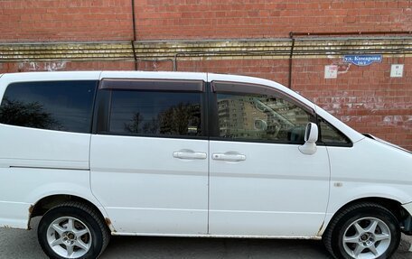 Nissan Serena II, 2003 год, 370 000 рублей, 2 фотография