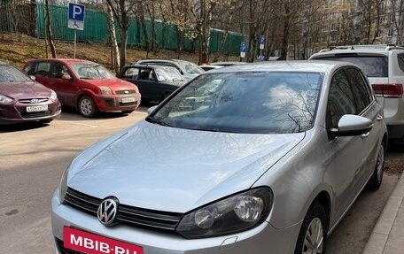 Volkswagen Golf VI, 2011 год, 635 000 рублей, 2 фотография