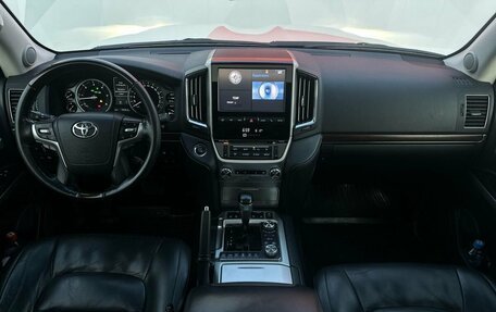 Toyota Land Cruiser 200, 2018 год, 7 700 000 рублей, 7 фотография