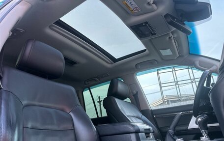 Toyota Land Cruiser 200, 2018 год, 7 700 000 рублей, 13 фотография