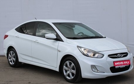 Hyundai Solaris II рестайлинг, 2013 год, 710 000 рублей, 3 фотография